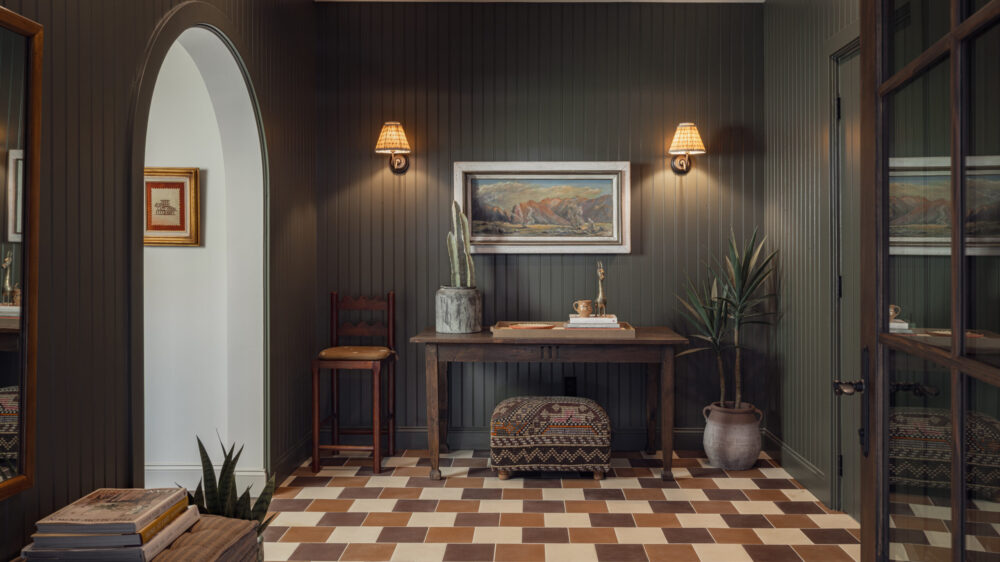 123 Kaler Interior 1
